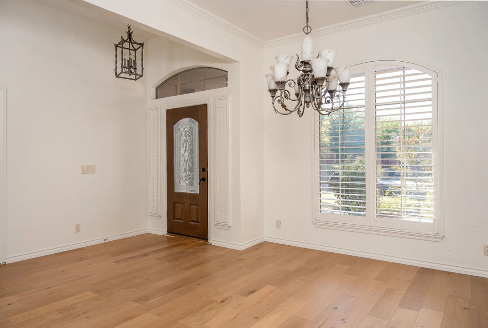 Interior painting — entry foyer