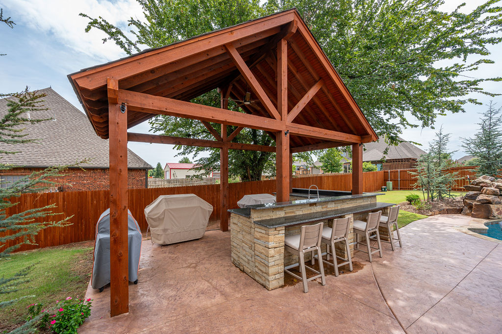 Deck and pergola staining — OKC